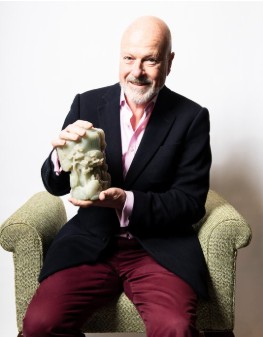 Photo of Antonia with a Chinese robe